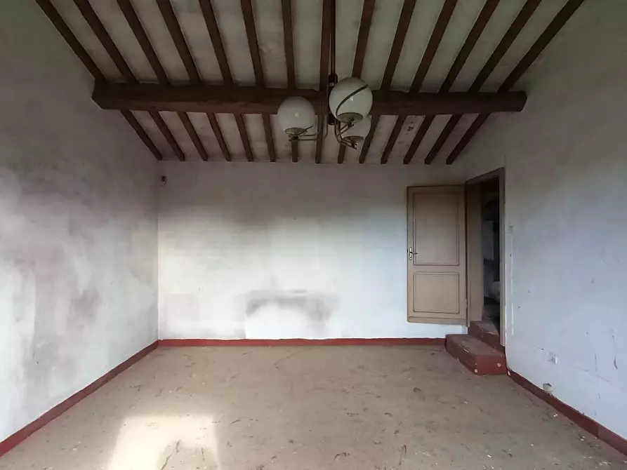 Immagine 10 di Porzione di casa in vendita  a Santa Maria A Monte