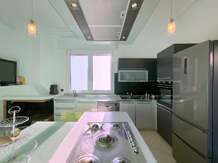 Immagine 16 di Casa indipendente in vendita  a Camaiore