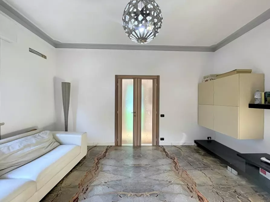 Immagine 8 di Casa indipendente in vendita  a Camaiore