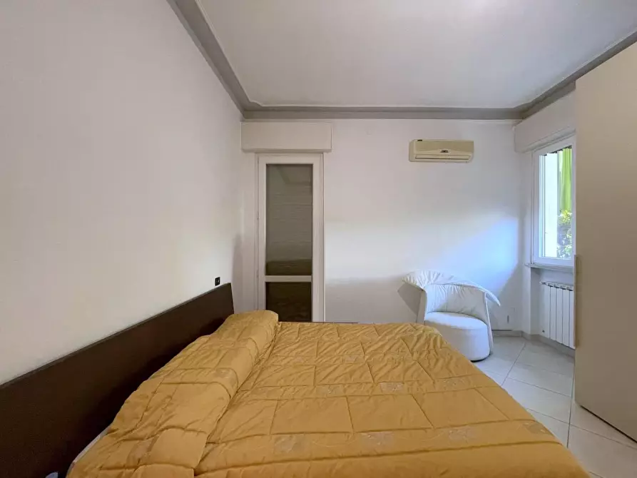Immagine 39 di Casa indipendente in vendita  a Camaiore