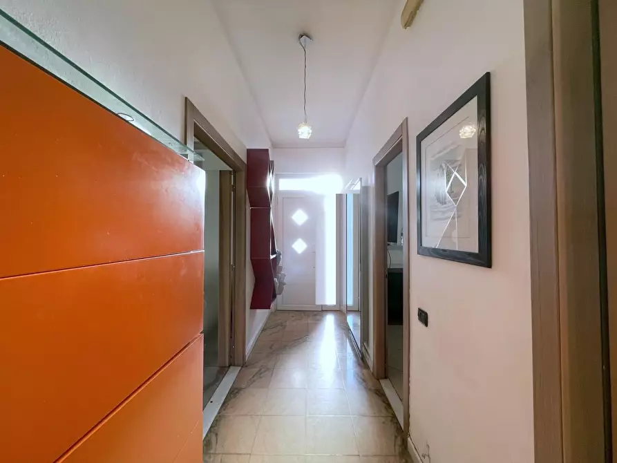 Immagine 43 di Casa indipendente in vendita  a Camaiore