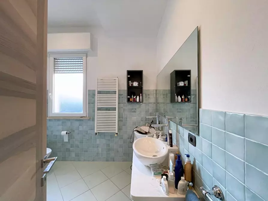 Immagine 23 di Casa indipendente in vendita  a Camaiore