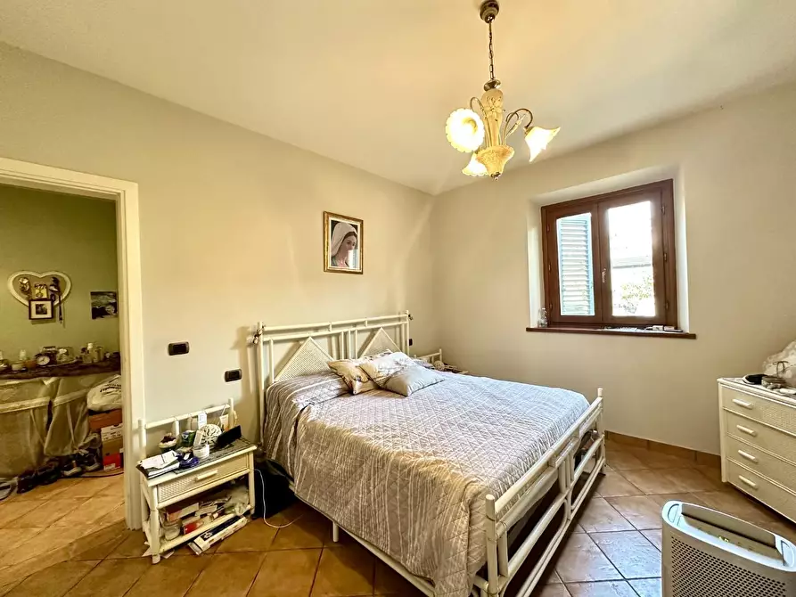 Immagine 31 di Casa indipendente in vendita  a Lucca