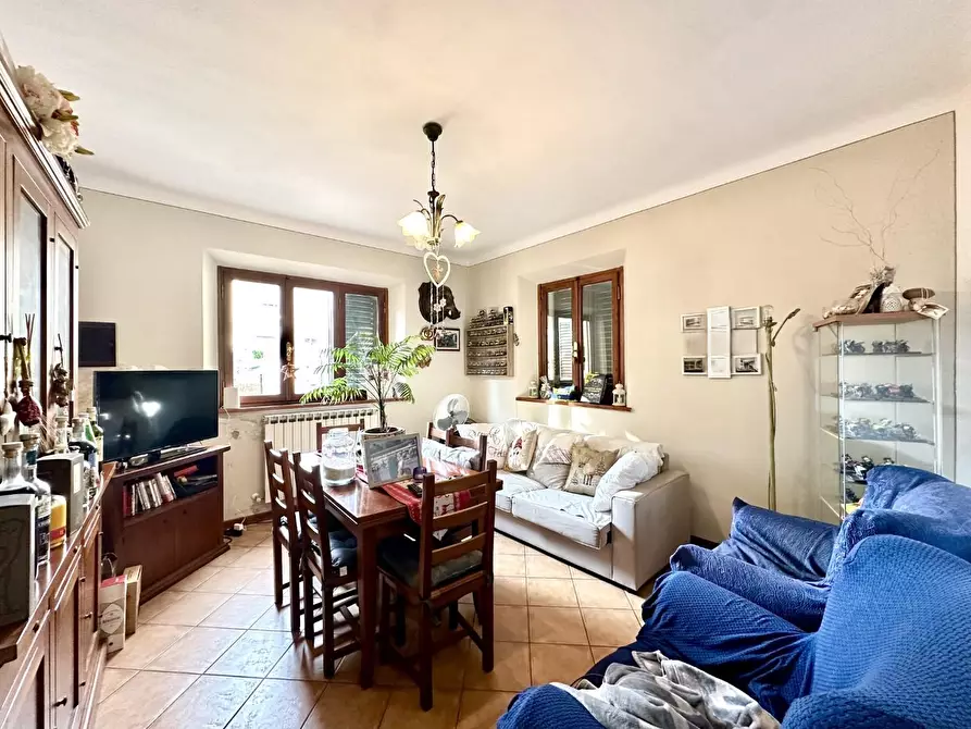 Immagine 24 di Casa indipendente in vendita  a Lucca