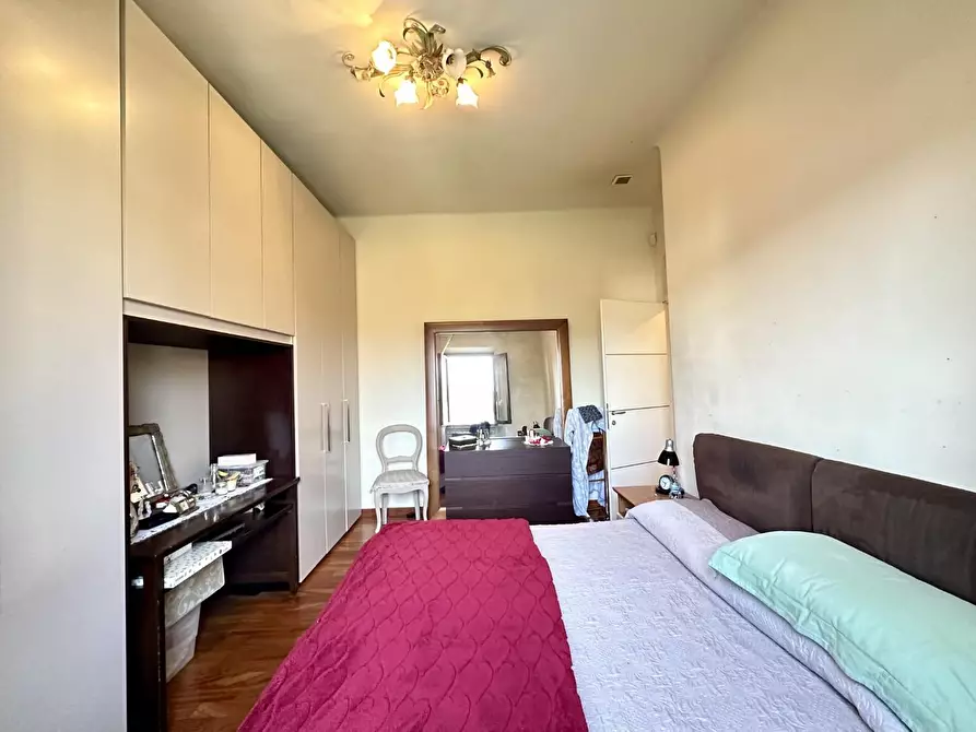 Immagine 53 di Casa indipendente in vendita  a Lucca