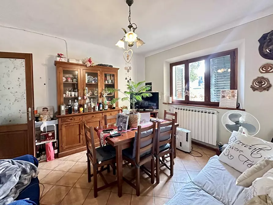 Immagine 26 di Casa indipendente in vendita  a Lucca