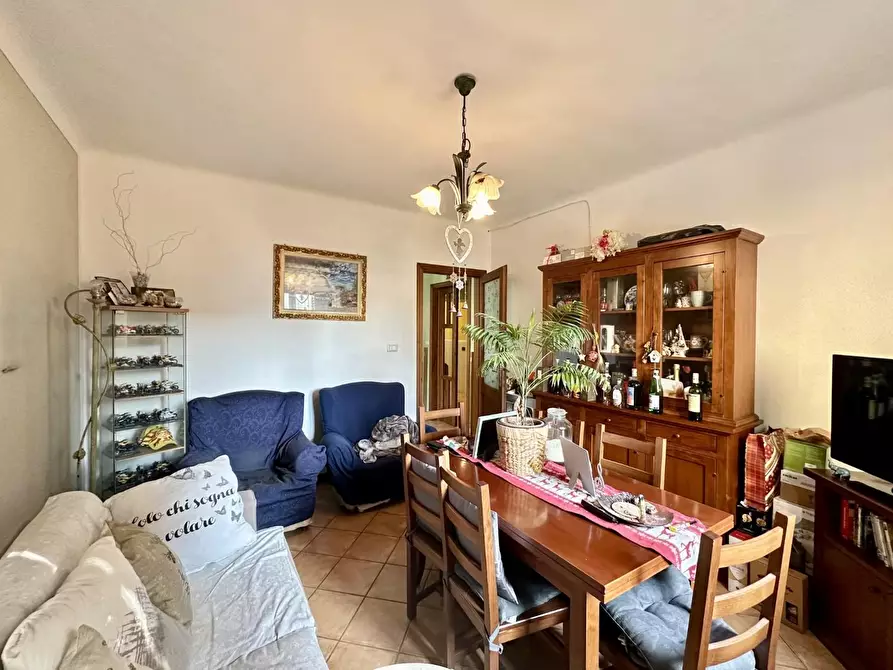 Immagine 25 di Casa indipendente in vendita  a Lucca