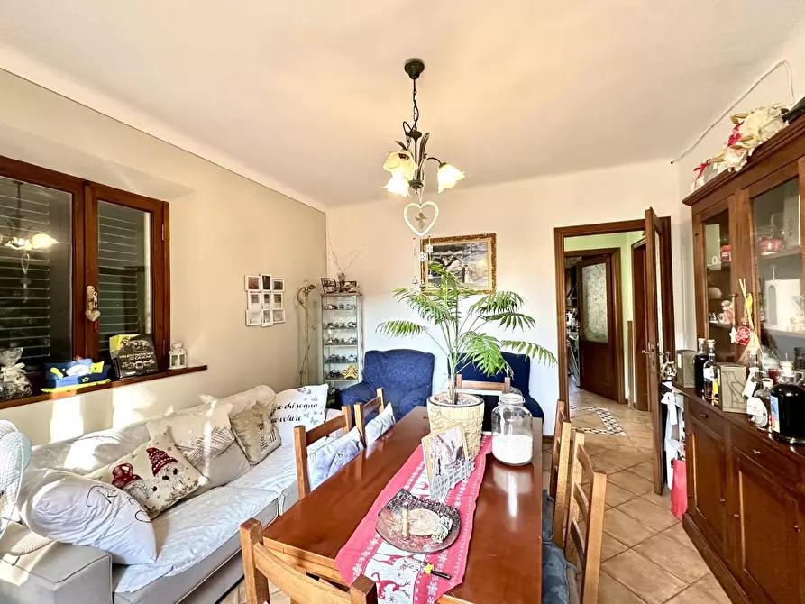 Immagine 60 di Casa indipendente in vendita  a Lucca