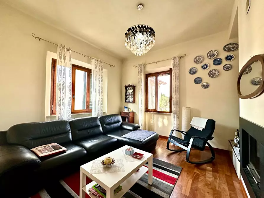 Immagine 48 di Casa indipendente in vendita  a Lucca