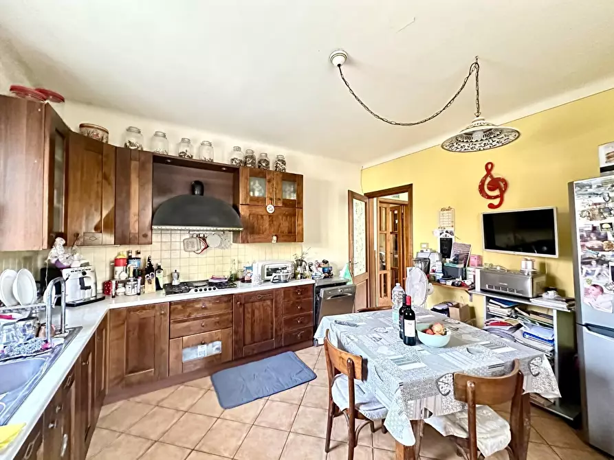 Immagine 23 di Casa indipendente in vendita  a Lucca