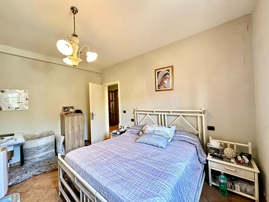 Immagine 32 di Casa indipendente in vendita  a Lucca