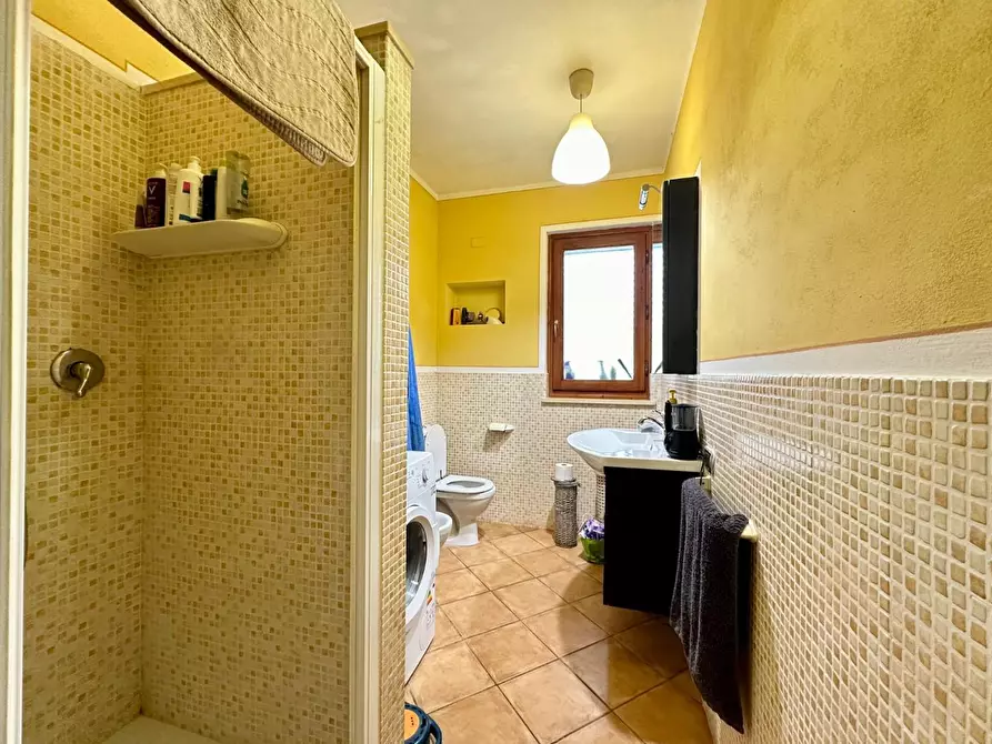 Immagine 28 di Casa indipendente in vendita  a Lucca
