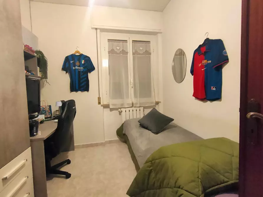 Immagine 7 di Appartamento in vendita  a Carrara