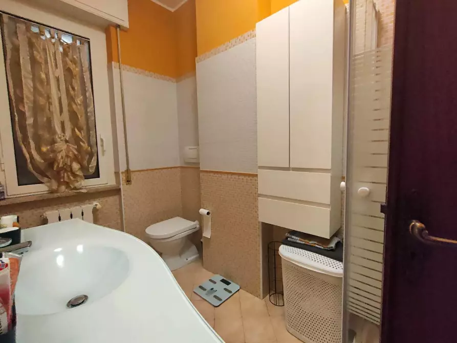 Immagine 9 di Appartamento in vendita  a Carrara