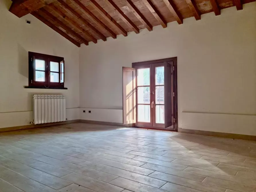 Immagine 8 di Appartamento in vendita  a San Giuliano Terme