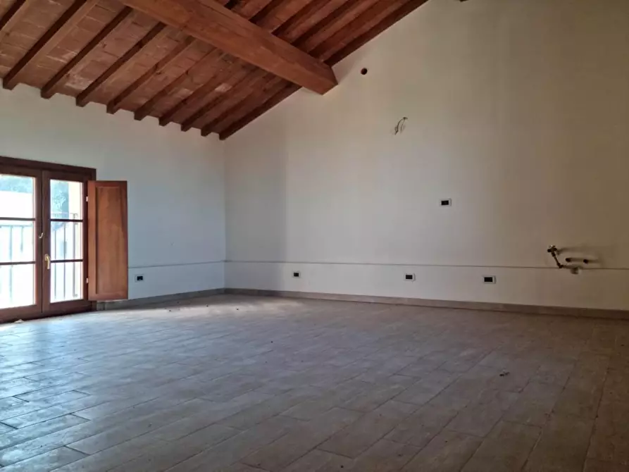 Immagine 16 di Appartamento in vendita  a San Giuliano Terme