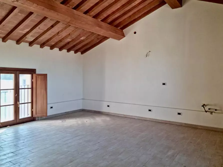 Immagine 10 di Appartamento in vendita  a San Giuliano Terme