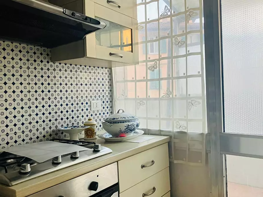 Immagine 12 di Appartamento in vendita  a Carrara