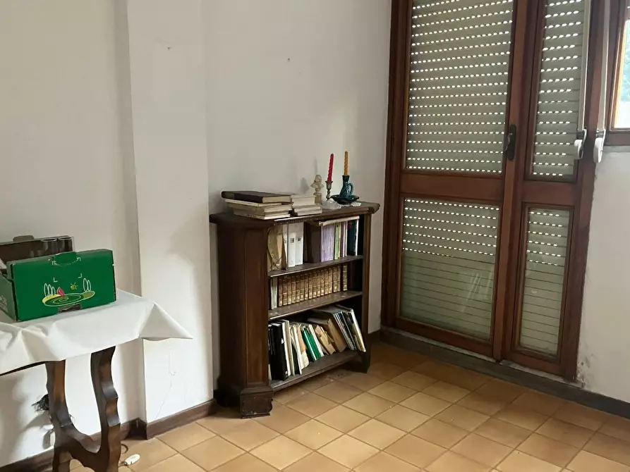 Immagine 23 di Appartamento in vendita  a Carrara