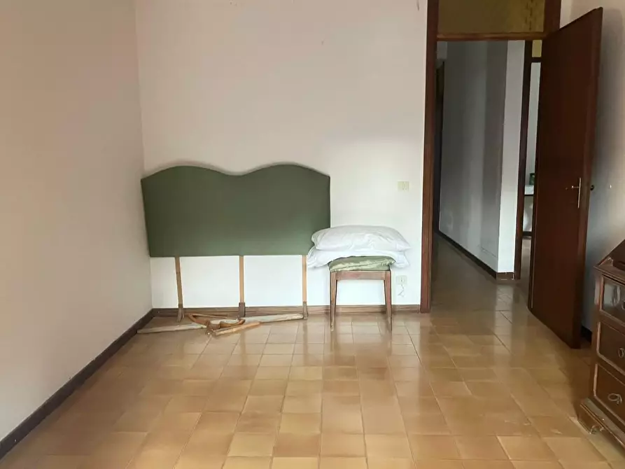 Immagine 21 di Appartamento in vendita  a Carrara