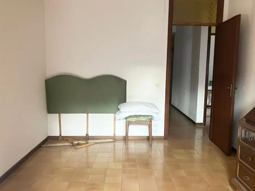 Immagine 20 di Appartamento in vendita  a Carrara