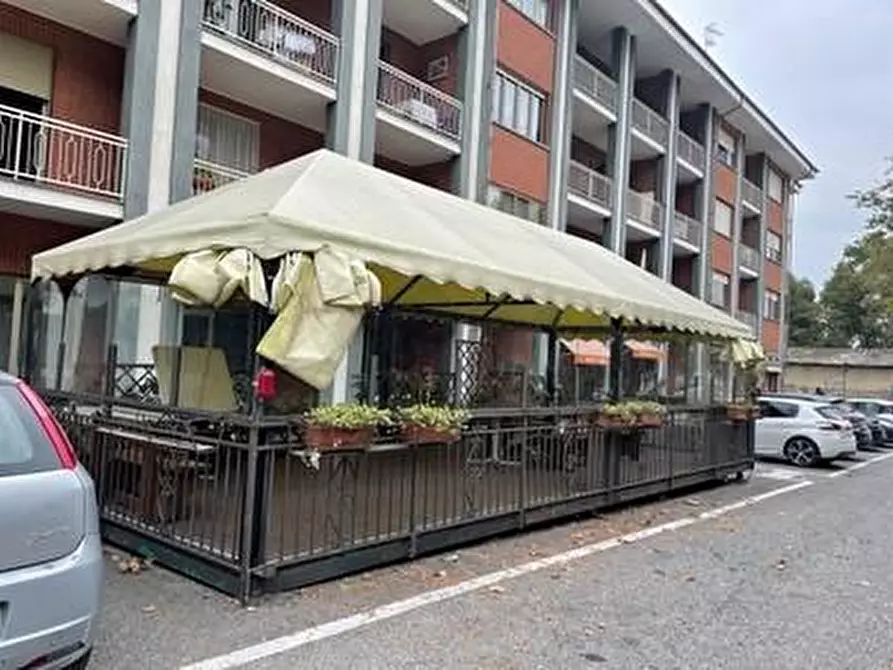 Immagine 16 di Locale commerciale in vendita  a Cavour