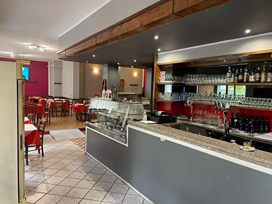 Immagine 15 di Locale commerciale in vendita  a Cavour