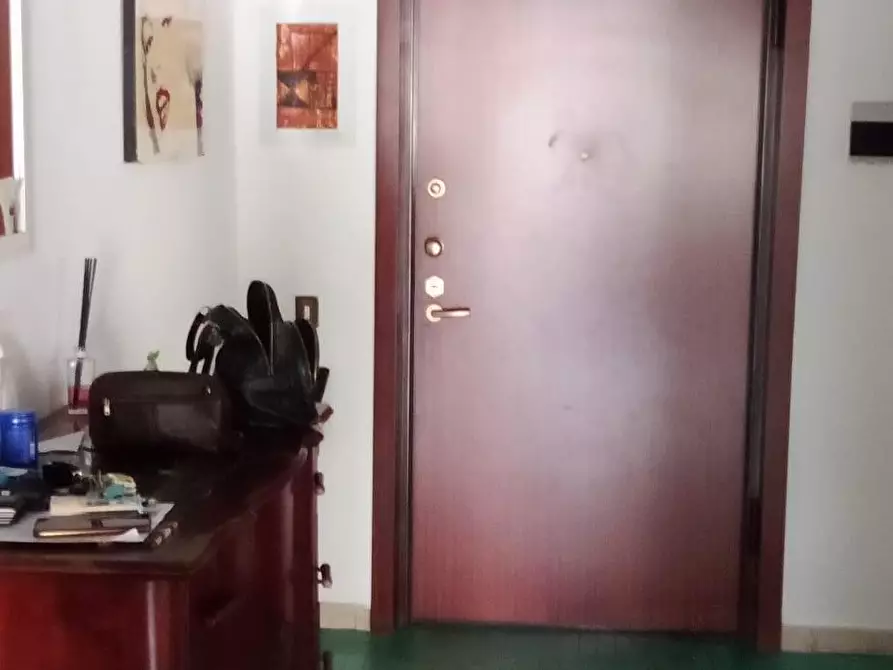 Immagine 2 di Appartamento in vendita  a Carrara