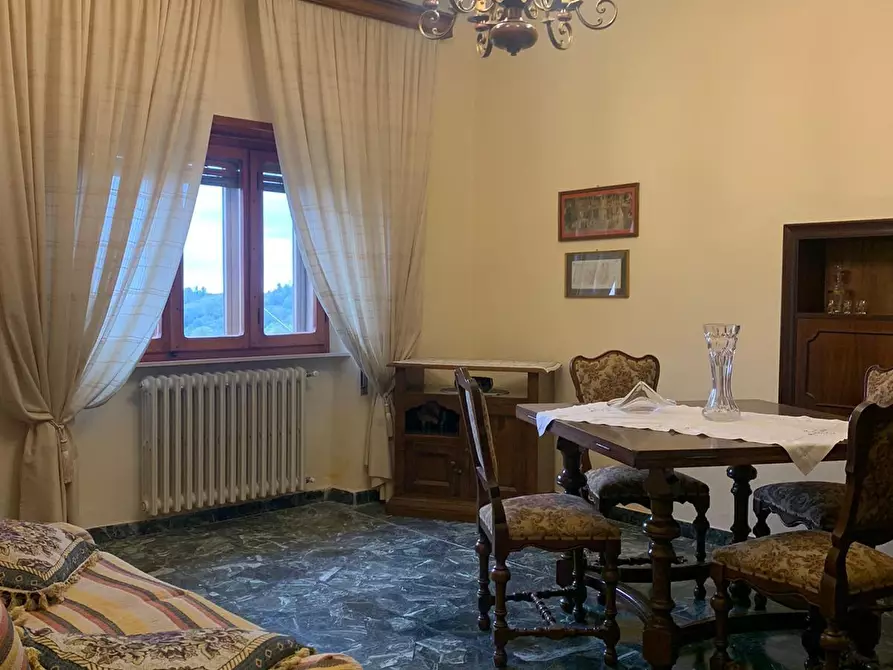 Immagine 30 di Appartamento in vendita  a Semproniano