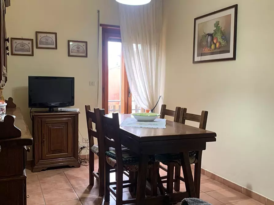 Immagine 21 di Appartamento in vendita  a Semproniano