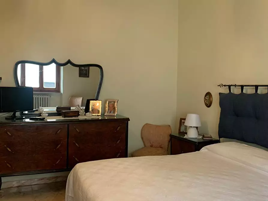 Immagine 23 di Appartamento in vendita  a Semproniano