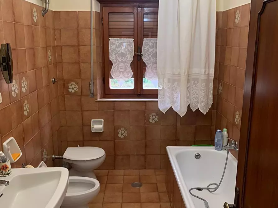 Immagine 28 di Appartamento in vendita  a Semproniano