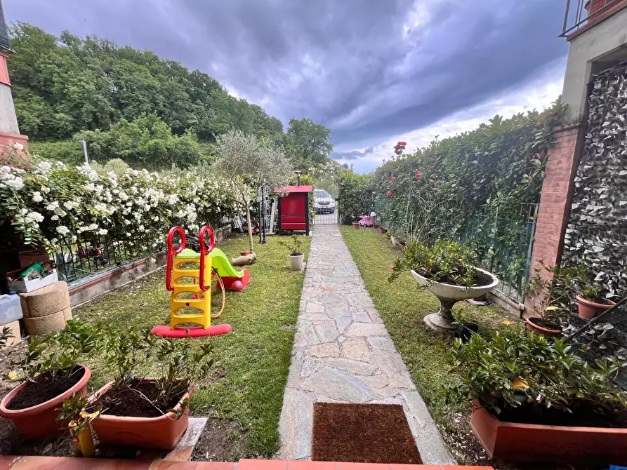 Immagine 25 di Villetta a schiera in vendita  a Podenzana