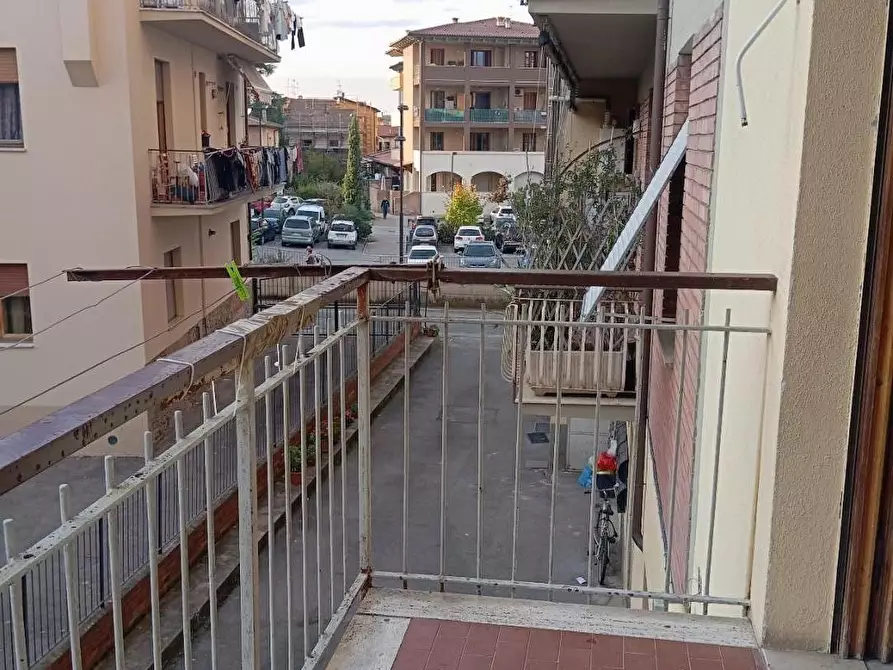 Immagine 2 di Appartamento in vendita  a Poggibonsi