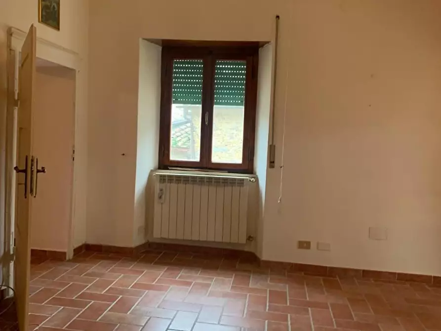 Immagine 6 di Appartamento in vendita  a Semproniano