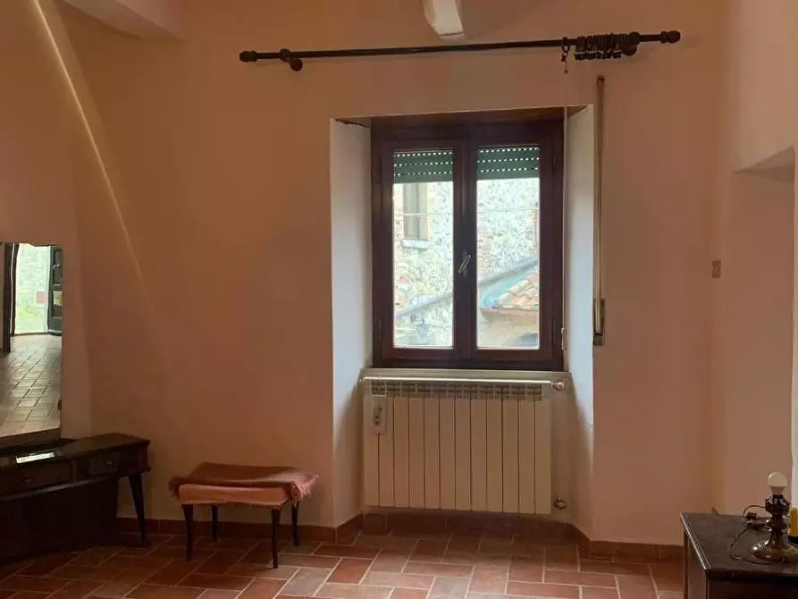 Immagine 8 di Appartamento in vendita  a Semproniano