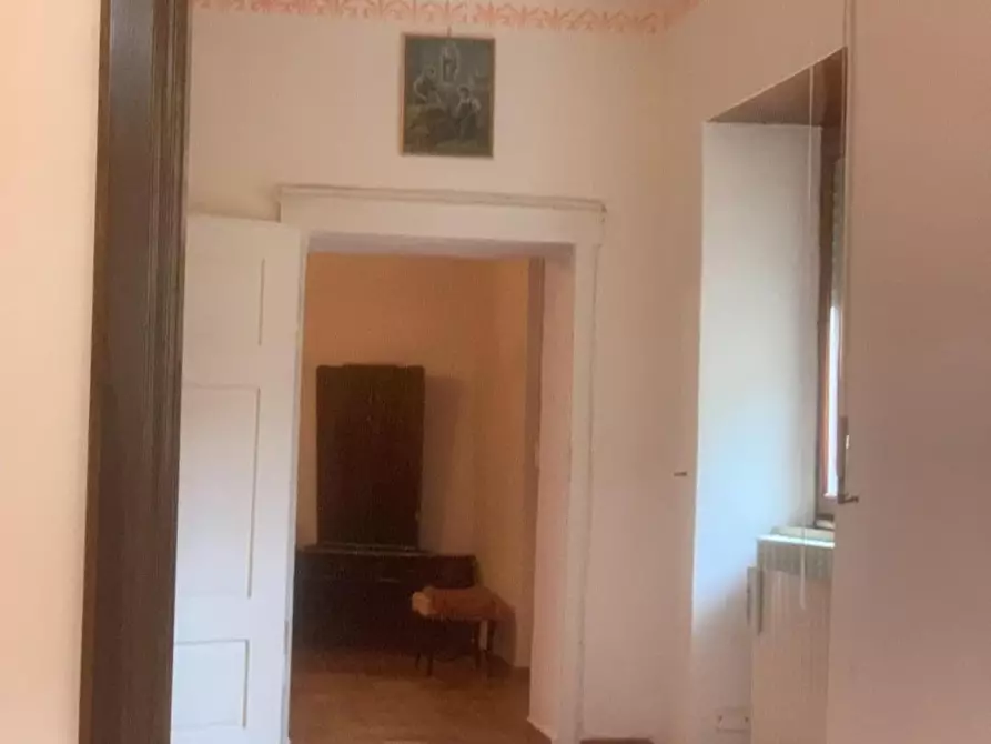 Immagine 3 di Appartamento in vendita  a Semproniano