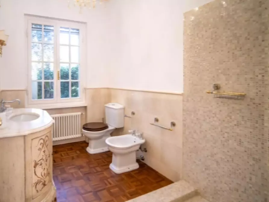 Immagine 20 di Villa in vendita  a San Giuliano Terme