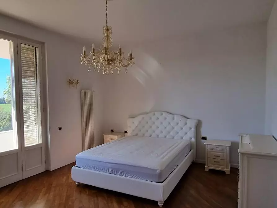 Immagine 22 di Villa in vendita  a San Giuliano Terme