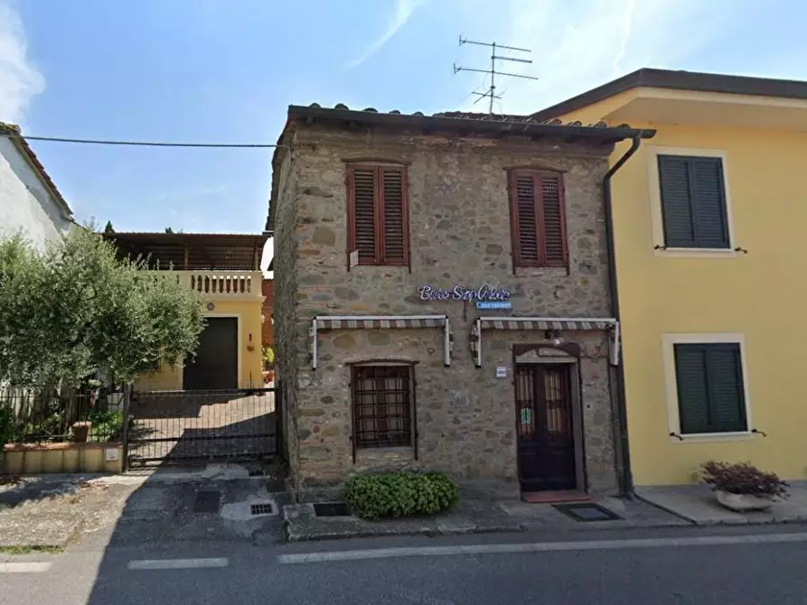 Immagine 99 di Casa semindipendente in vendita  a Capannori