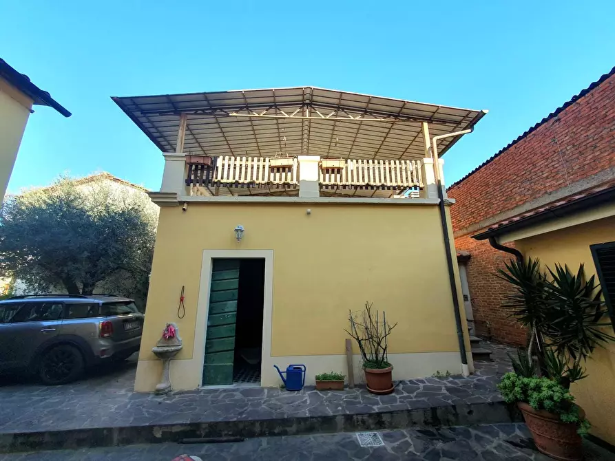 Immagine 88 di Casa semindipendente in vendita  a Capannori