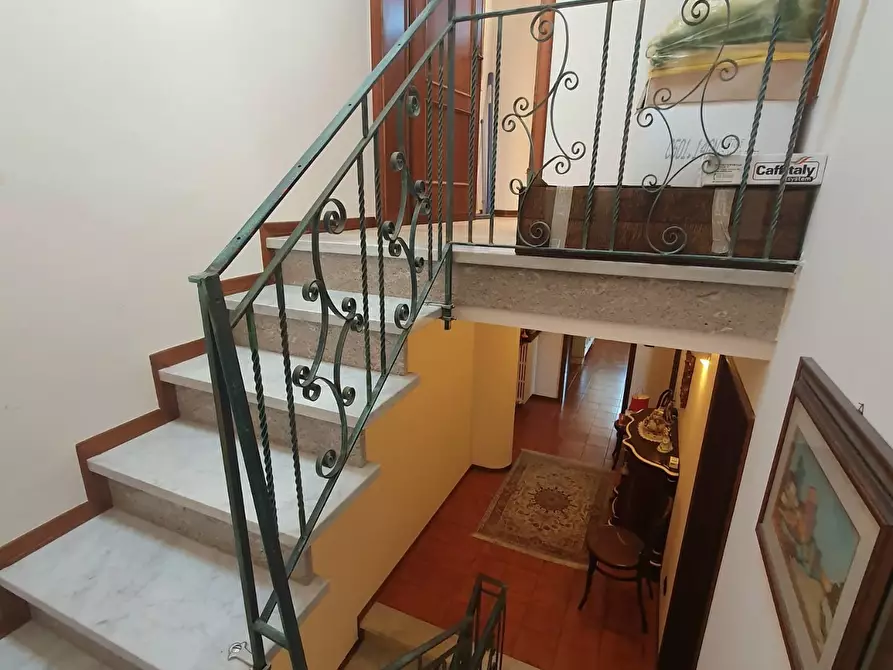 Immagine 71 di Casa semindipendente in vendita  a Capannori