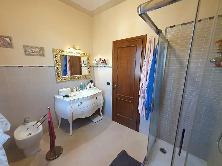 Immagine 65 di Casa semindipendente in vendita  a Capannori