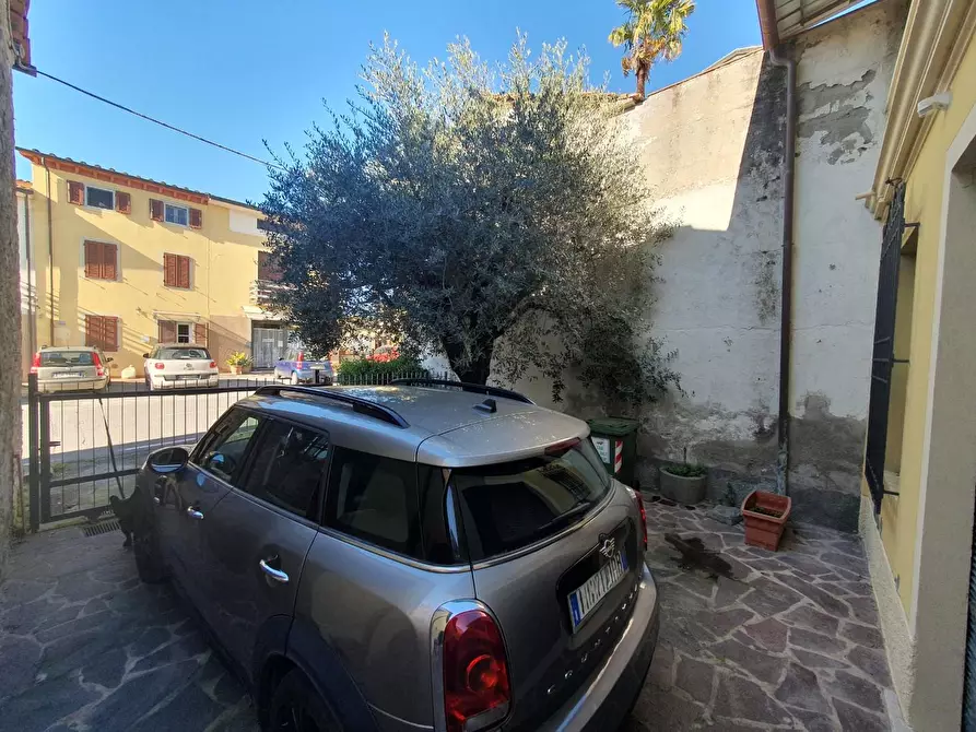 Immagine 86 di Casa semindipendente in vendita  a Capannori