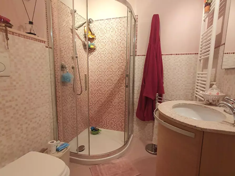 Immagine 21 di Casa semindipendente in vendita  a Capannori