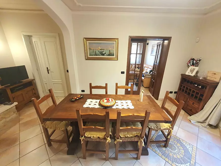 Immagine 15 di Casa semindipendente in vendita  a Capannori