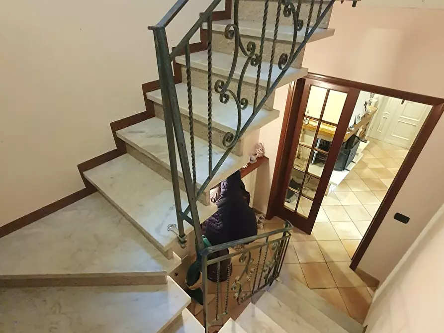 Immagine 43 di Casa semindipendente in vendita  a Capannori