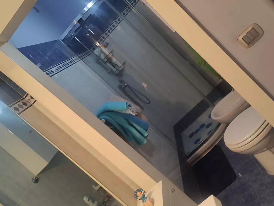 Immagine 15 di Appartamento in vendita  a Livorno