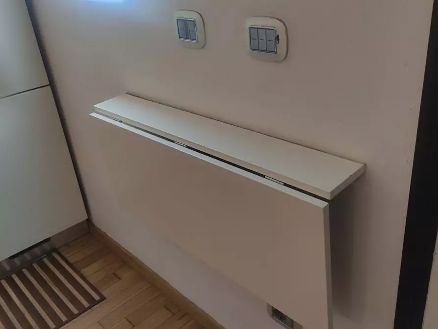 Immagine 10 di Appartamento in vendita  a Livorno