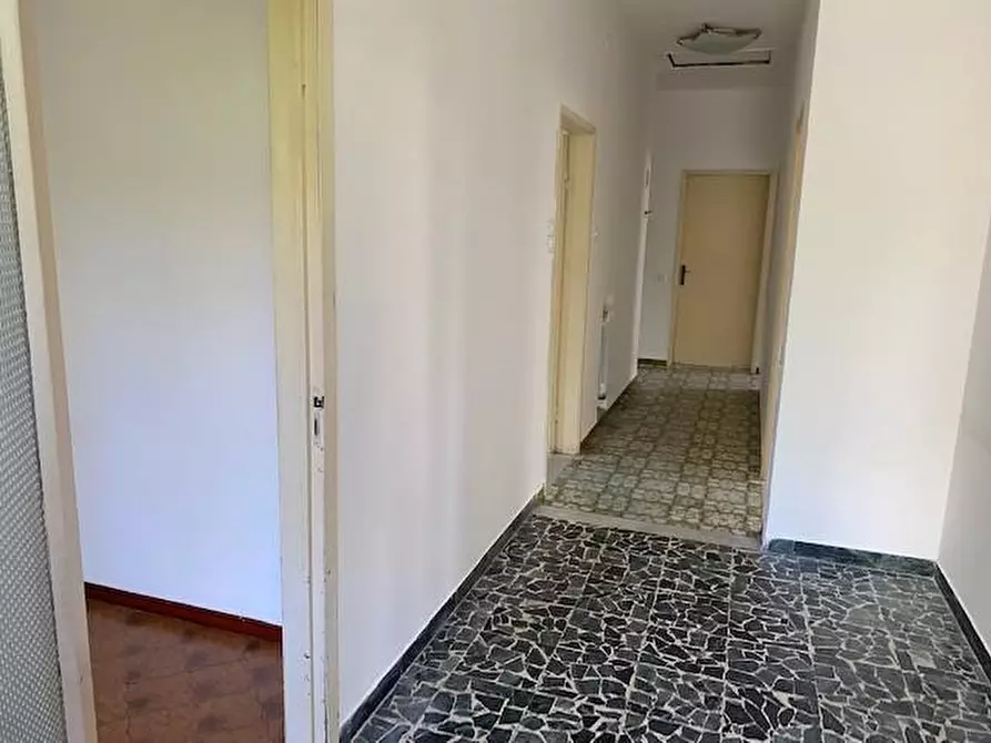 Immagine 13 di Villa in vendita  a Pisa